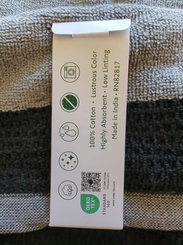 Lacoste Alligator Match Color blocked Cotton Loops Bath Towel 30x52 NEW RN82817 gallery