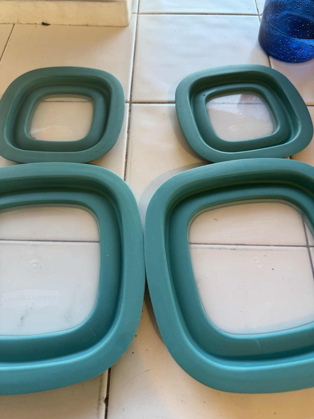 4Rubbermaid Premier LiDS Only, 2 ) 10M1M2 & 2)10M3m4 Teal Blue Rubber gallery