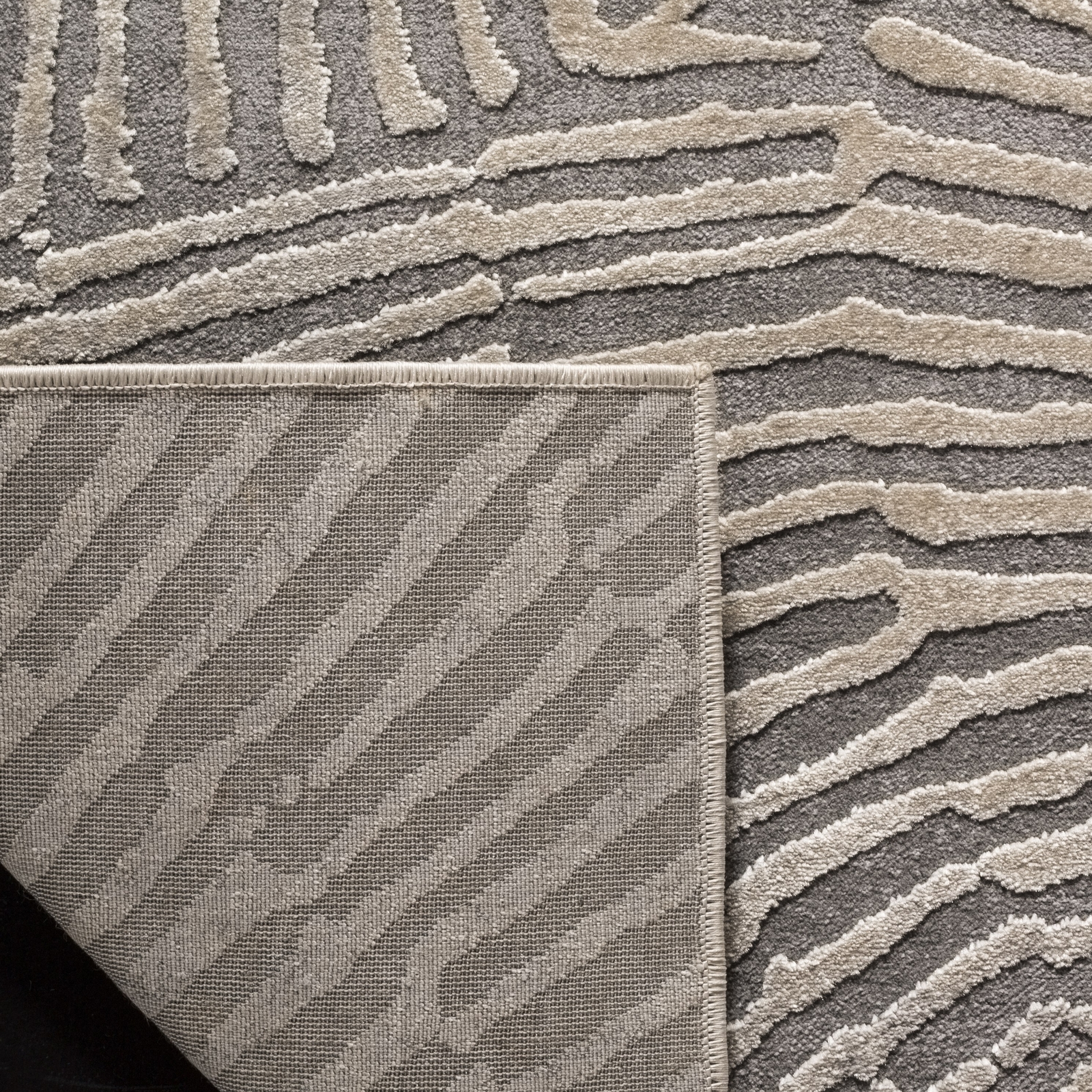 Safavieh Power Loomed Meadow Collection Taupe Area Rugs - MDW343E gallery