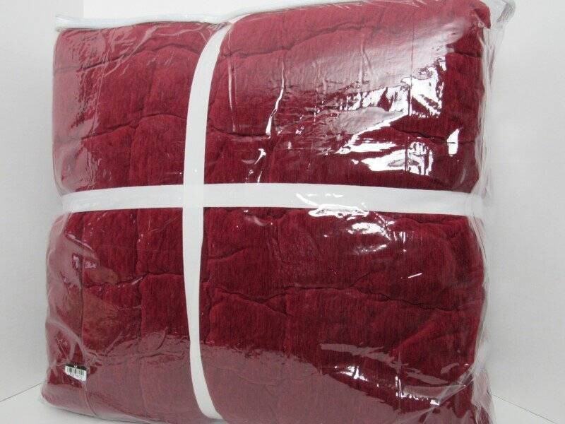 Pottery Barn Cloud Handcrafted Full Queen Quilt 92" x 88" Ruby Color NWT gallery
