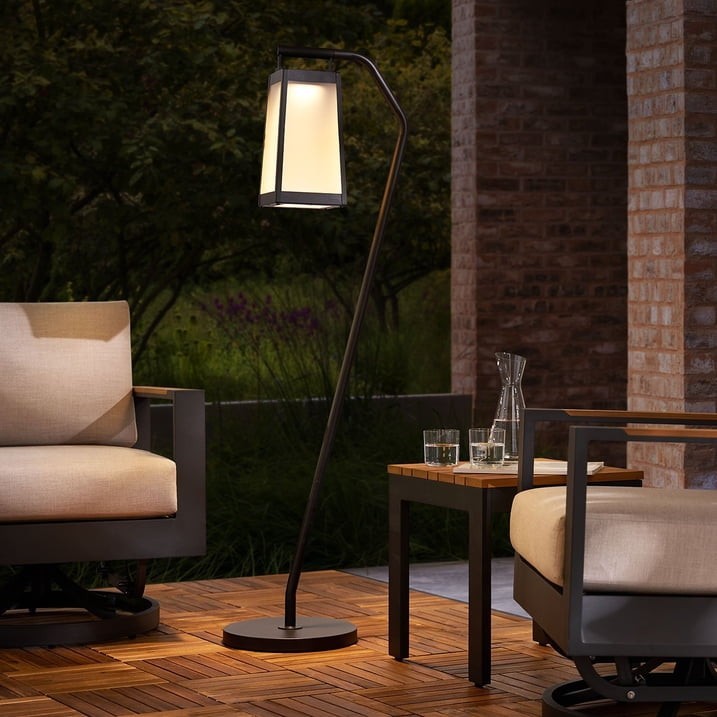 Member's Mark Vista Standing Solar & USB Floor Lamp gallery