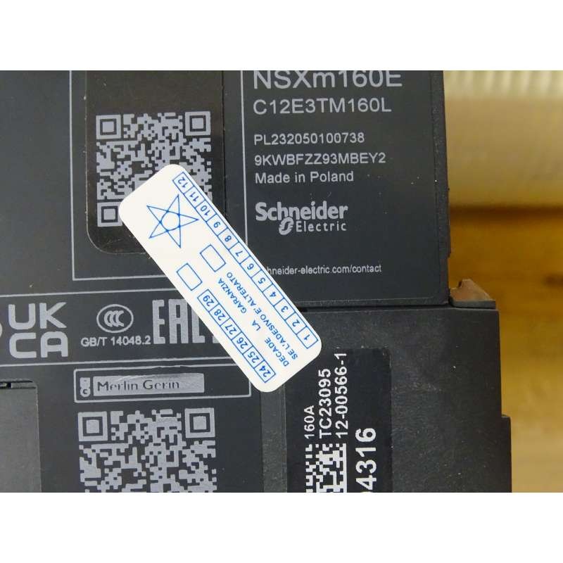 C12E3TM160L Compact NSXm E Switch (16 KA At 415 VAC), 3P 3D, 160 A Connector gallery