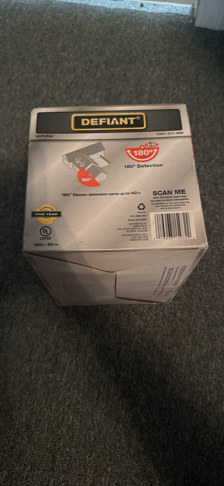 Defiant LED Motion Dusk-to-Dawn Security Light 1600 lm White DFI-5882-WH gallery