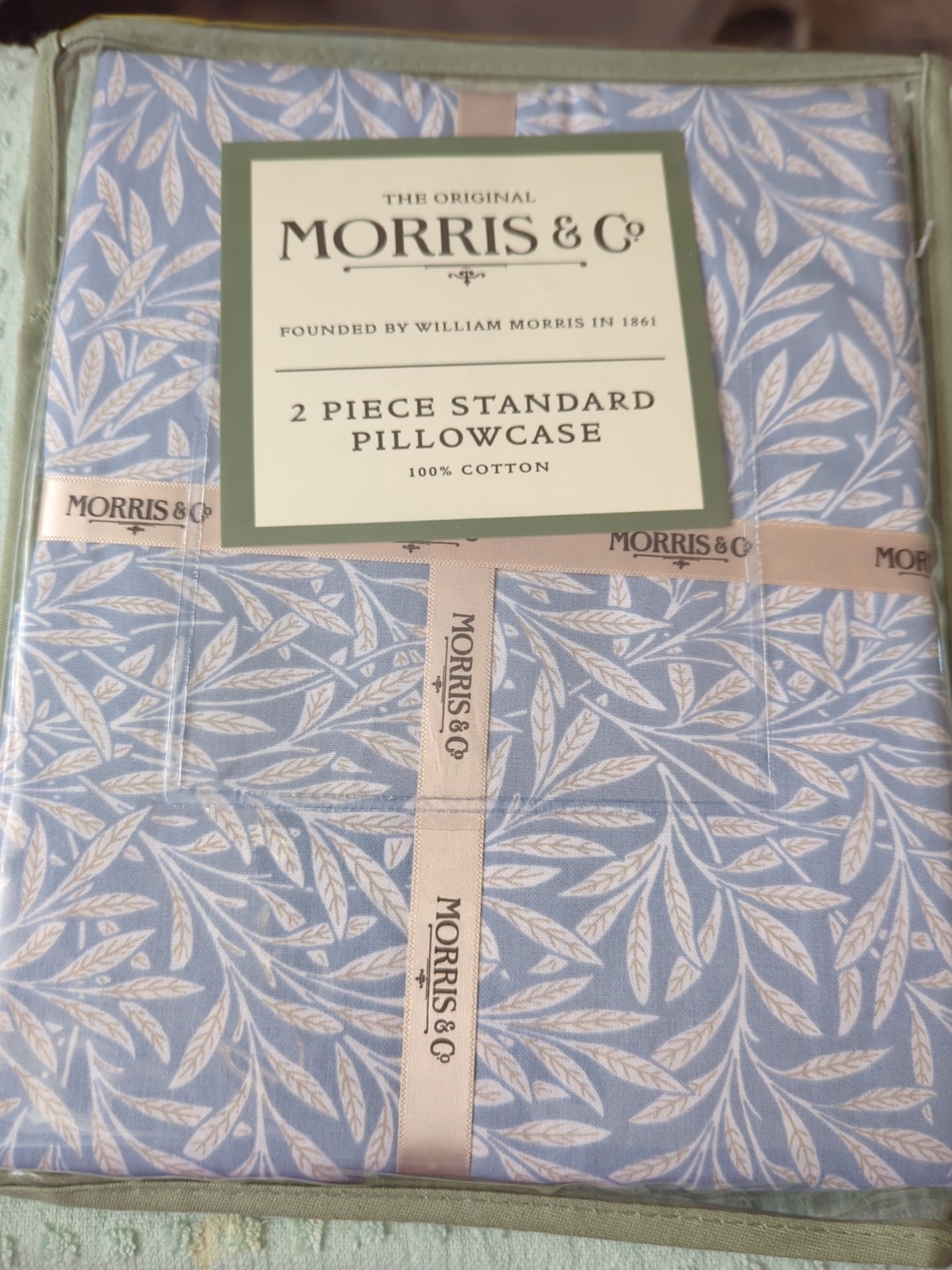 Set/2: WILLIAM MORRIS Leaf Pattern BLUE Off White Pillowcases Standard Cotton gallery
