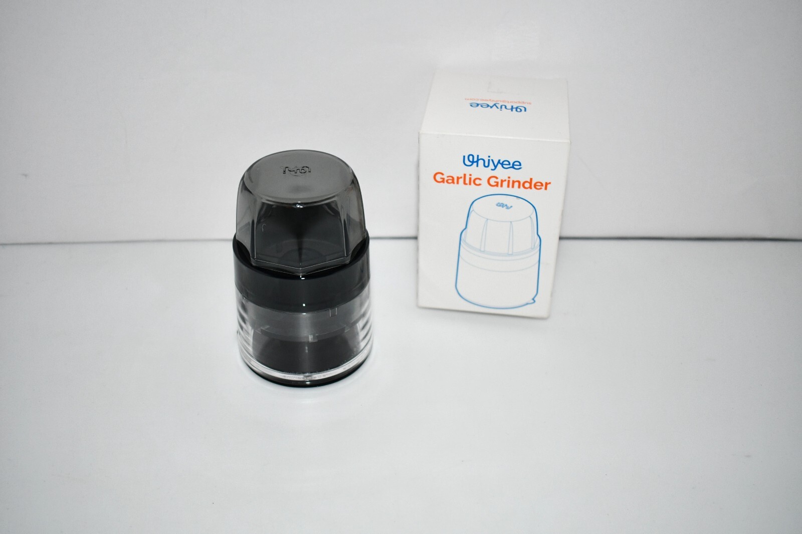 UHIYEE Garlic Press Grinder – BPA-Free, Easy-Clean Garlic Crusher & Mincer NIB gallery