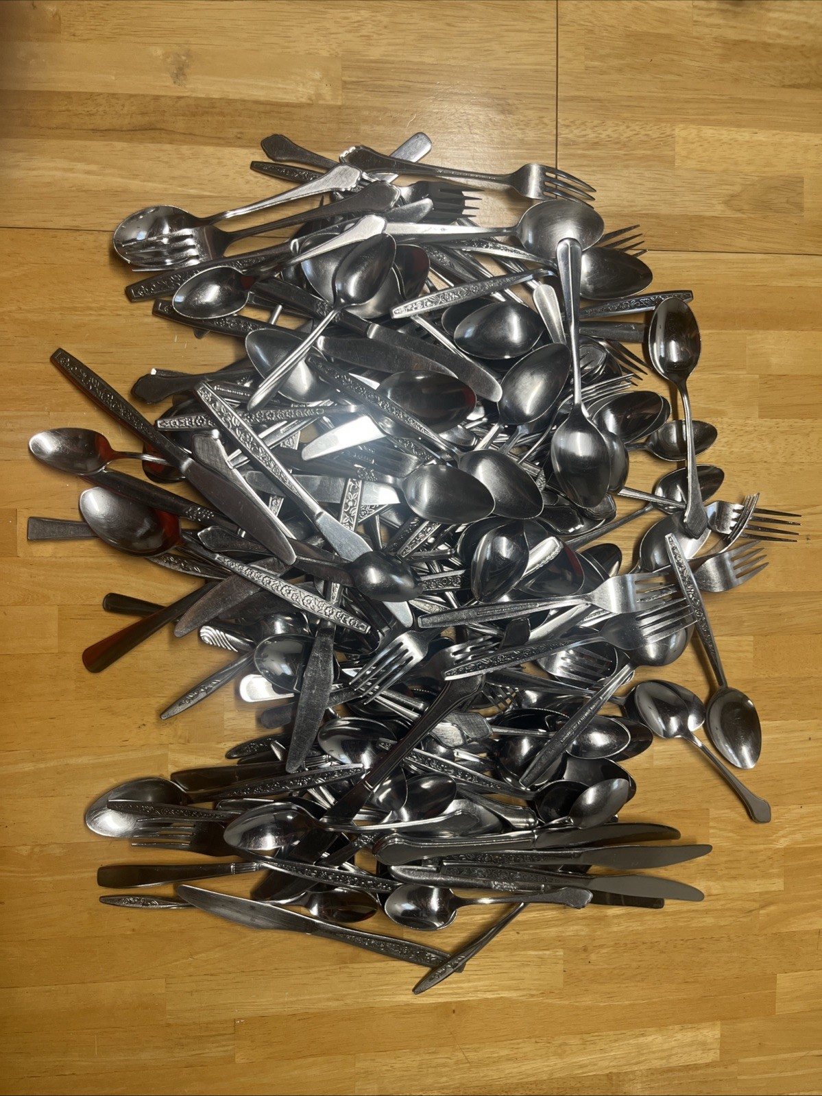 Huge Mixed Lot Stainless Silverware Flatware Forks Knives Spoons 150 Pcs 11 Lbs+ gallery