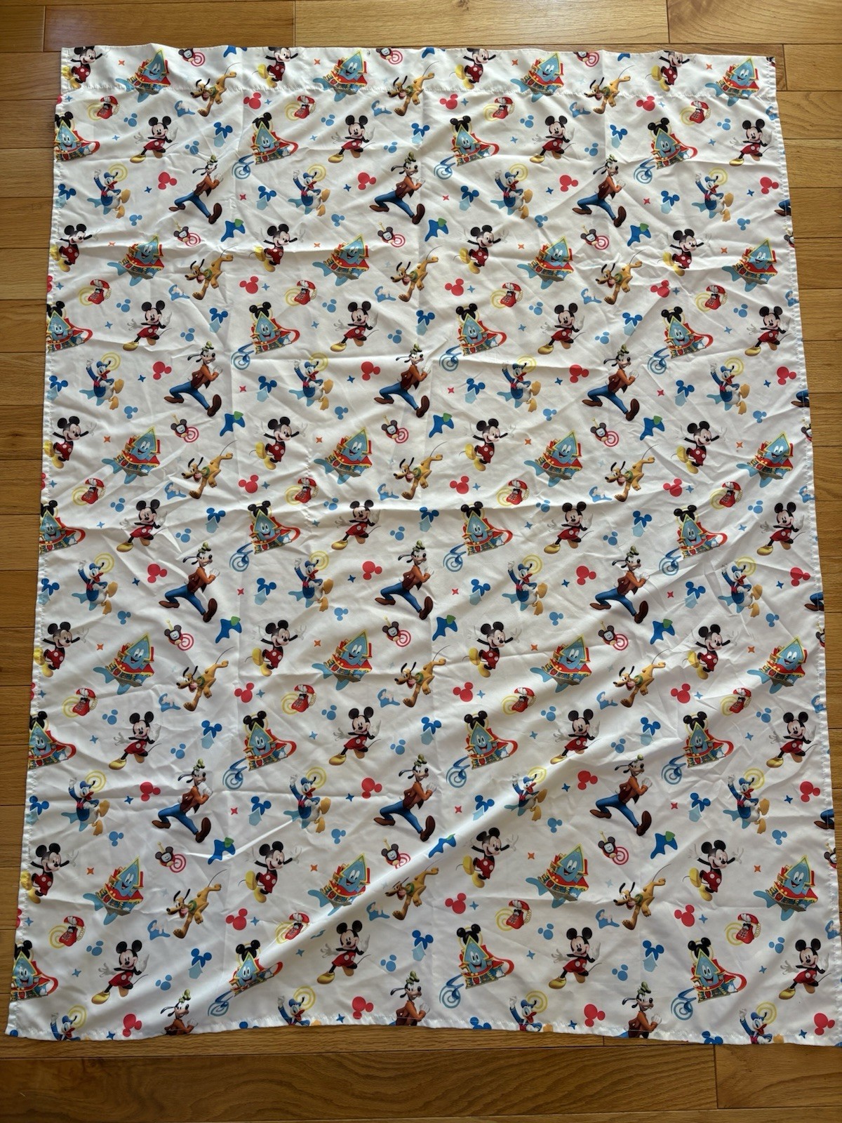 Disney Mickey Mouse Clubhouse / Junior Fitted Toddler/Crib 2 Pc Sheet Set EUC gallery
