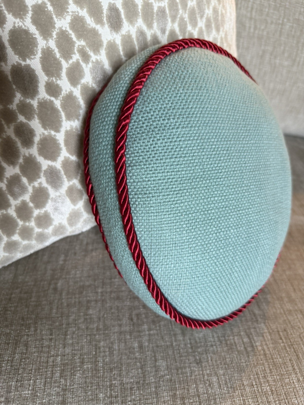 Vintage Needlepoint Round Mini Floral Throw Pillow Stool Pad Boho Cottage Decor gallery