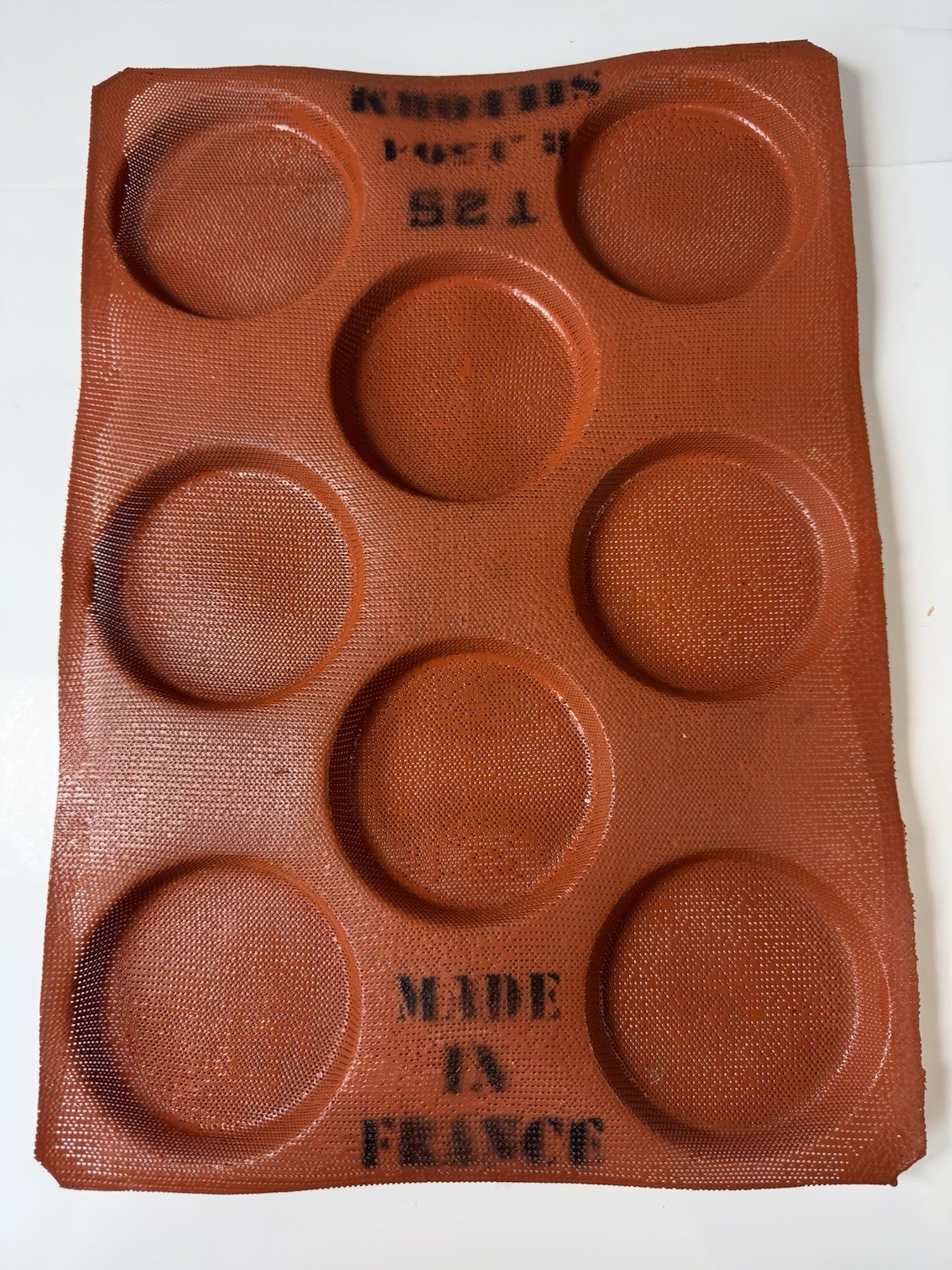 Subway Silform 1504 Non-Stick Silicone Bread Form Baking Liner Mould, 4in Round gallery