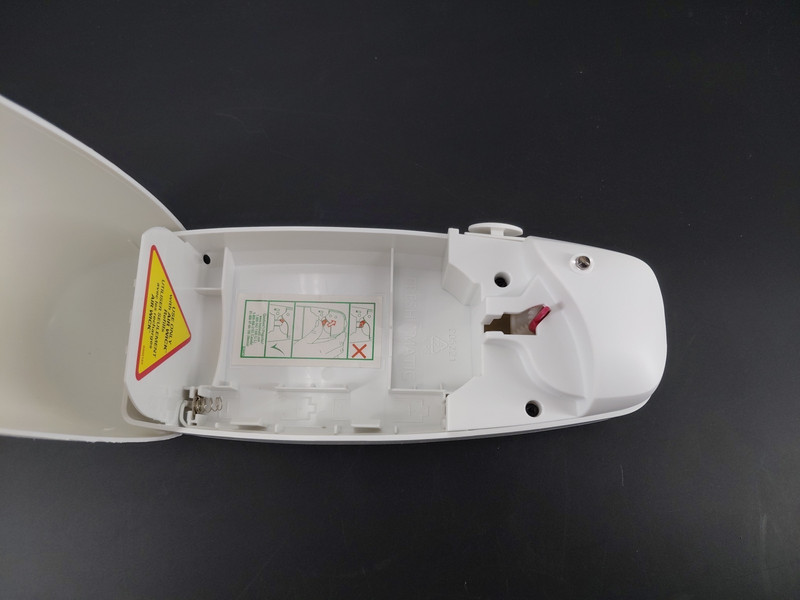 AIR WICK AUTOMATIC SCENT SPRAYER TIMED WALL MOUNTED DISPENSER - LOT OF 2 gallery