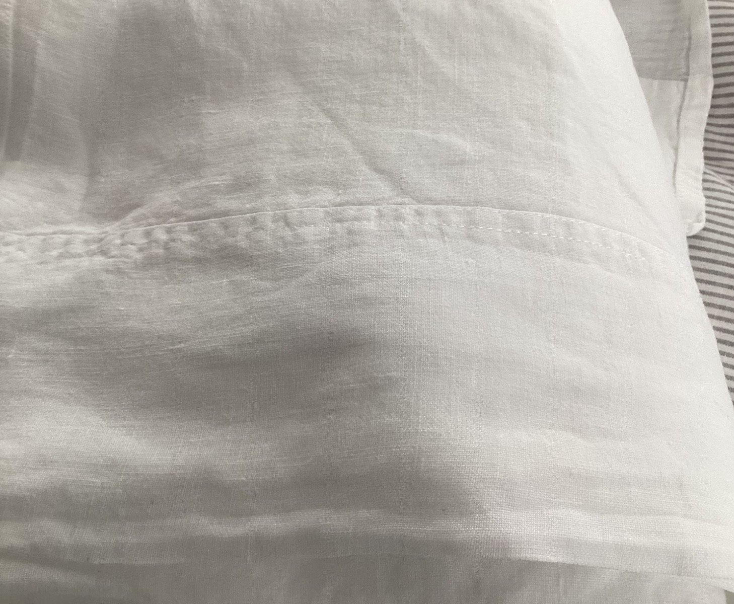 BROOKLINEN 100% LINEN KING FLAT AND FITTED SHEET WHITE gallery