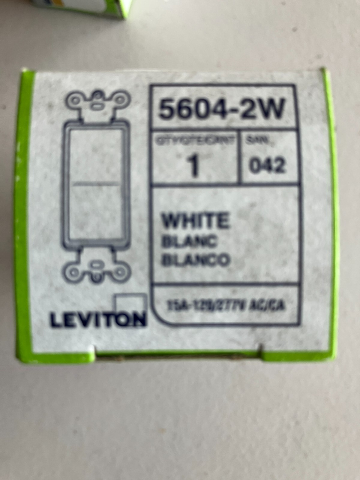 LEVITON 4WAY DECORA SWITCH 5604-2W gallery