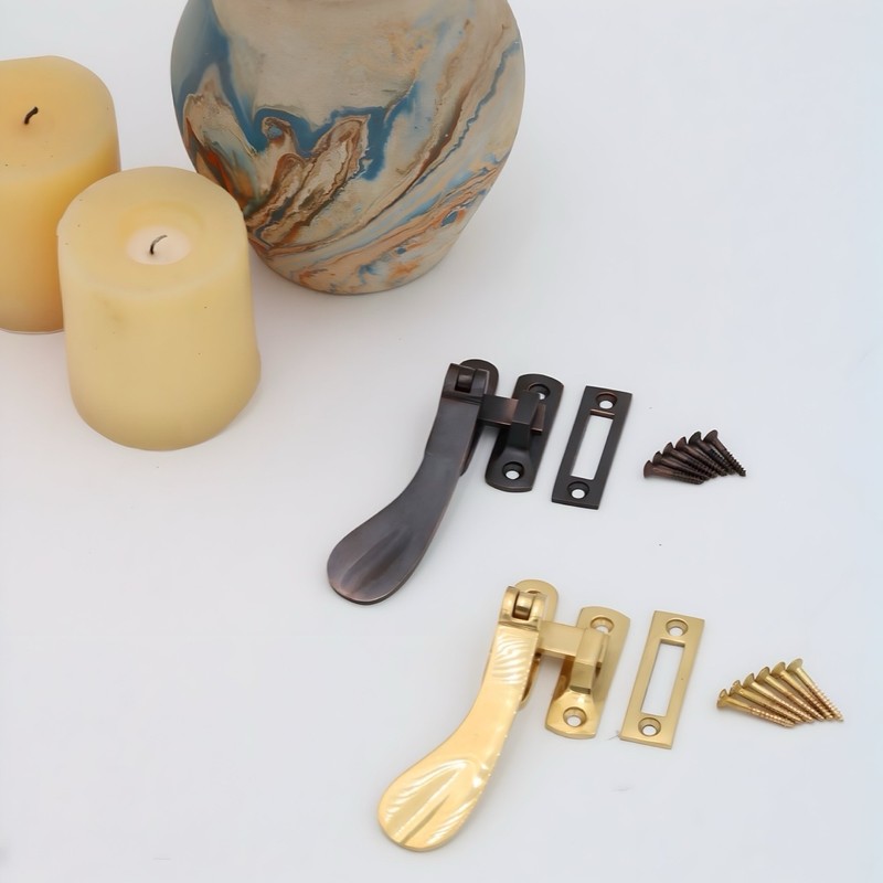 Flat Handle Window Casement Latch Set in Polished Brass gallery