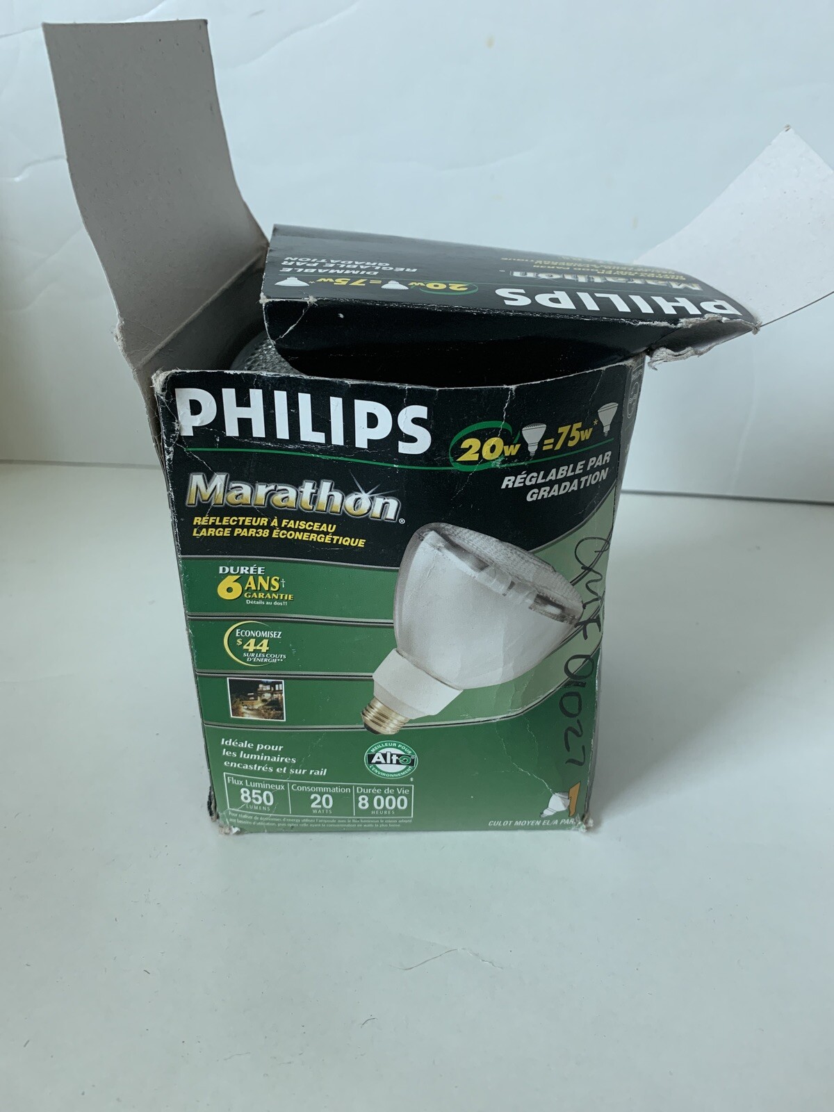 PHILIPS 20W MARATHON ENERGY SAVER REFLECTOR FLOOD BULB PAR38 8000 Hours Life gallery