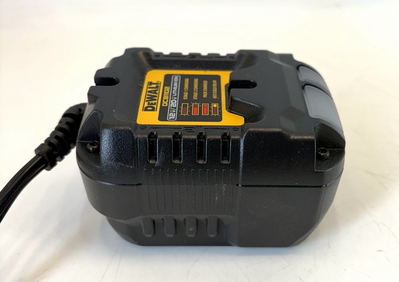 DeWalt 12V/ 20V MAX FLEXVOLT 2 Amp Battery Charger Model DCB1102 gallery