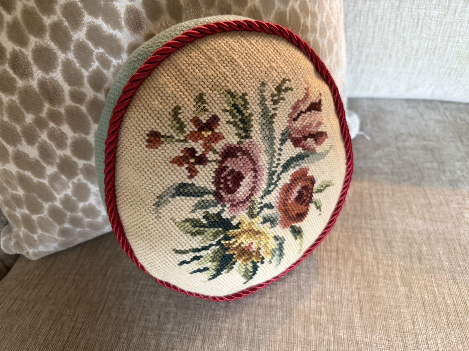 Vintage Needlepoint Round Mini Floral Throw Pillow Stool Pad Boho Cottage Decor gallery