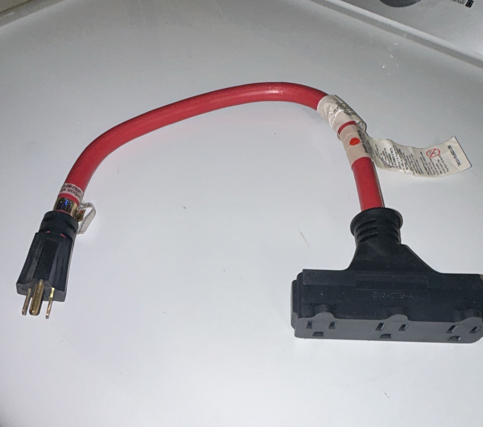 3-Outlet Extension Cord Adapter, US Plug, 15A 125V 1875W Max, Red/Black gallery