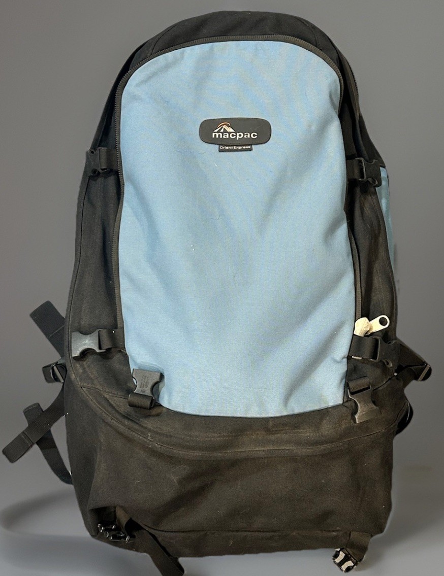 Macpac Orient Express Internal Frame Hiking Backpack *Missing Small Day Pack * 