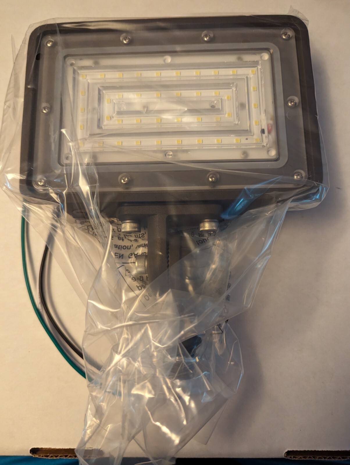 LED Pole Light, 30W Flood Light, 3400 Lm (350W Equiv) AC120-277V gallery