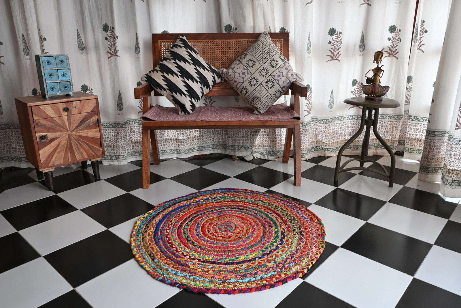 Rugmoda Jute Multicolor Braided 3x3 ft Round Area Rug for Living Room Bedroom gallery