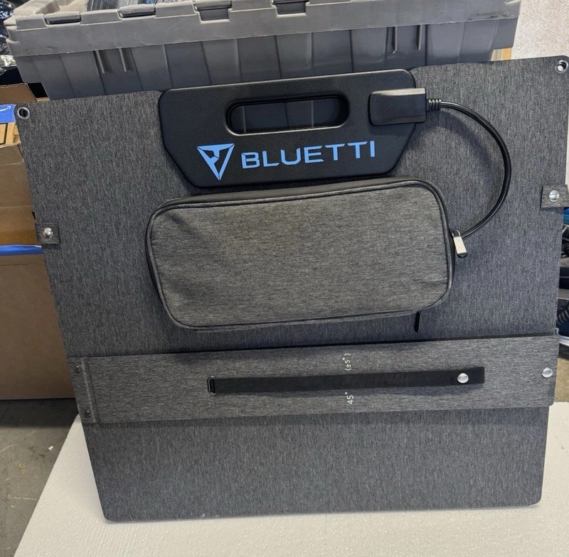 Open BoxBluetti Portable Foldable 100W Solar Panel PV100 OLDER MODEL gallery