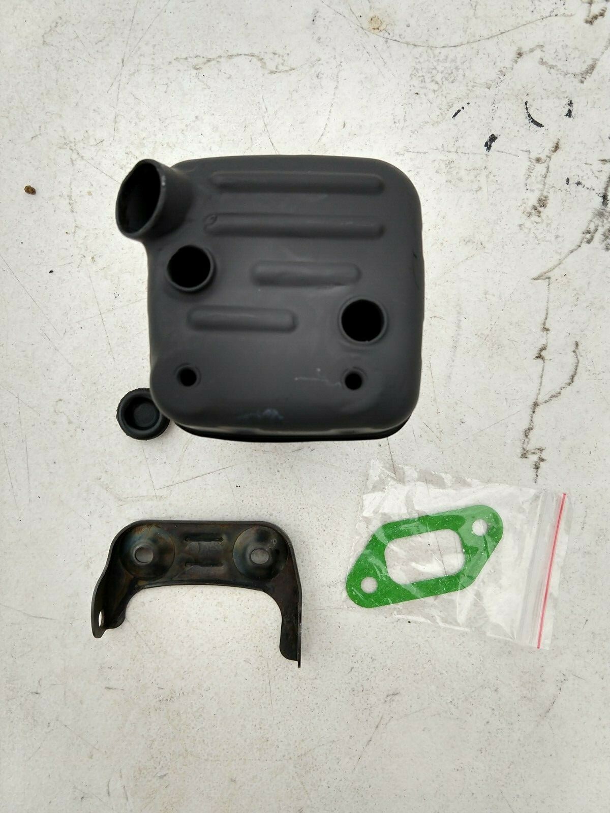 Ported muffler for Husqvarna 357 357XP 359 359 EPA gallery