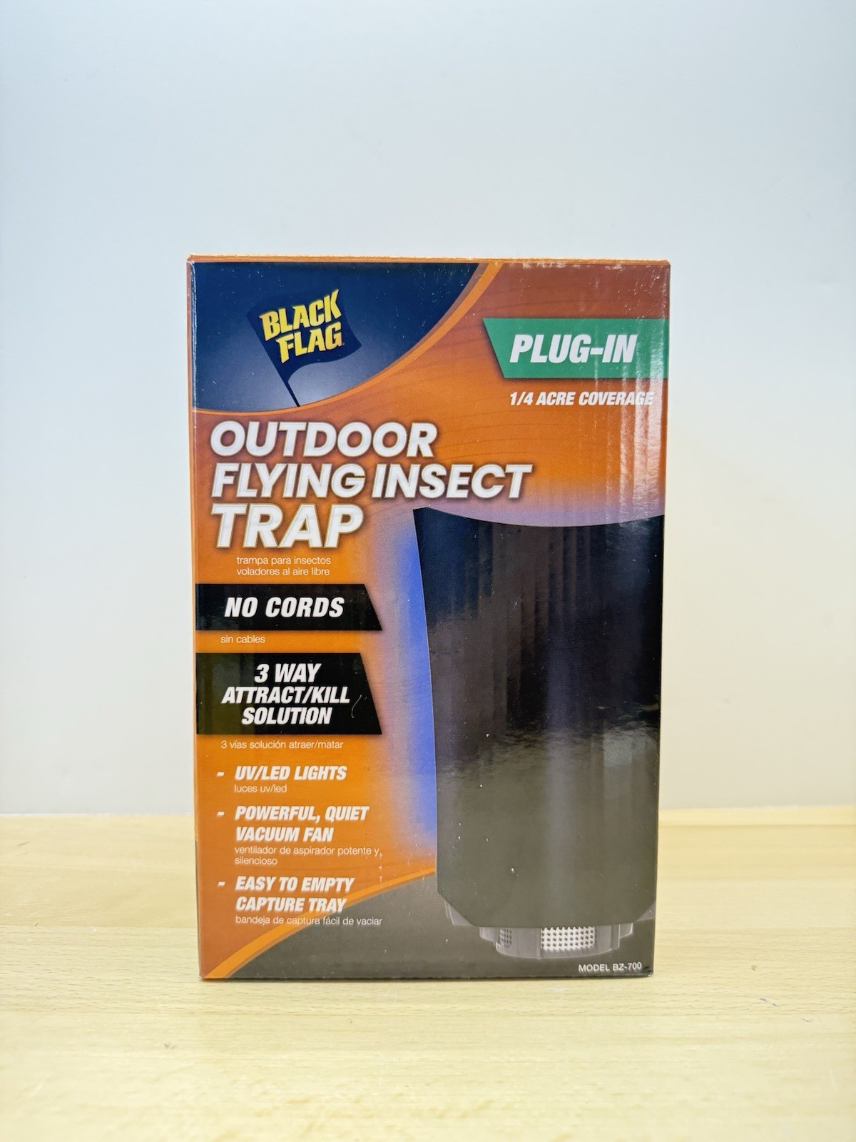 Black Flag 1/4 Acre, Outdoor Flying Insect Trap, Plug-in, UV light , Vacuum NEW gallery