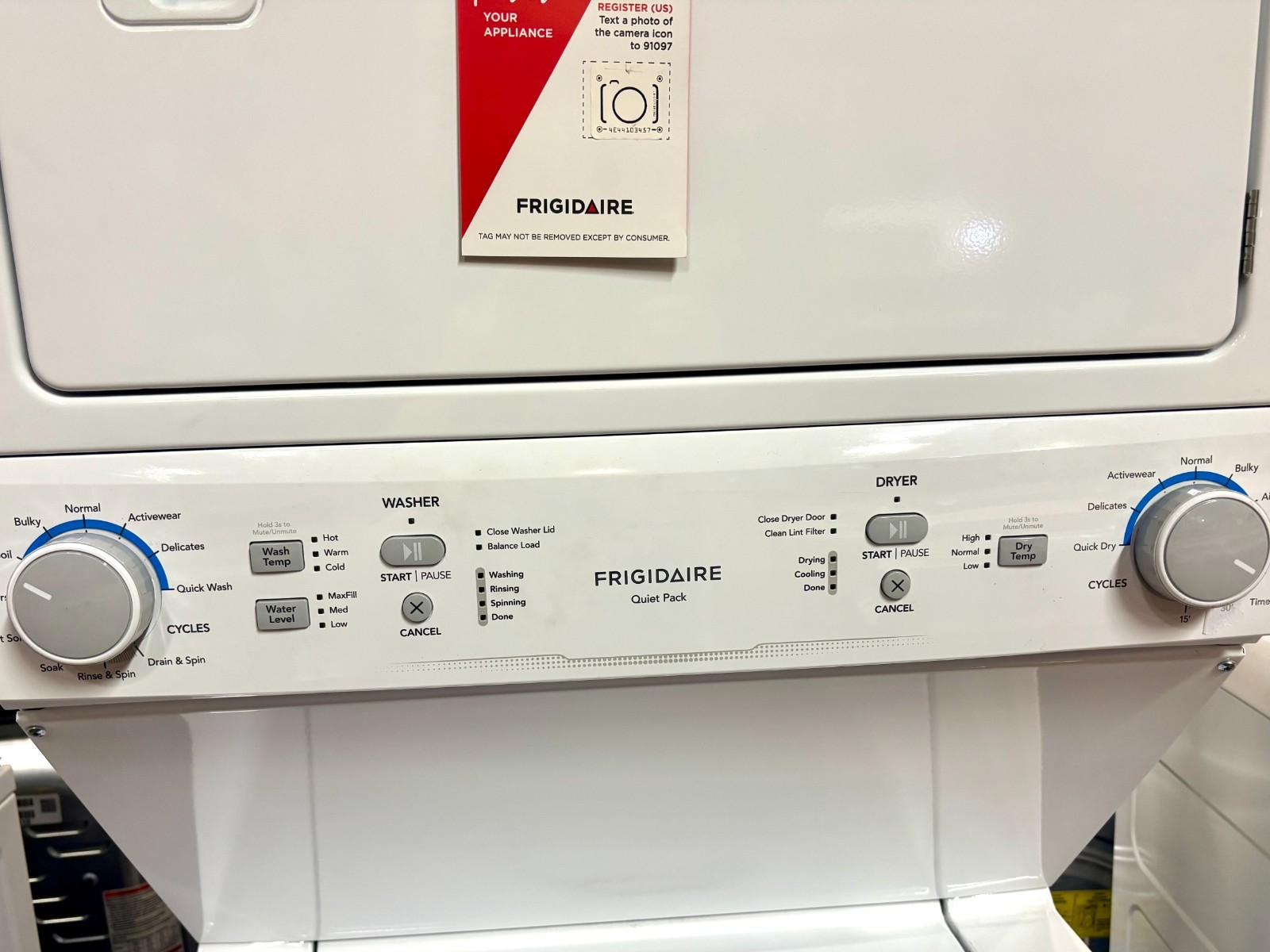 Frigidaire FLCE7522AW 3.9-Cu. Ft. Washer and 5.6-Cu. Ft. Dryer White gallery
