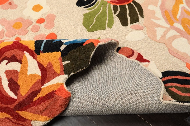 Irregular Shape 8x10 Wool Plush Pile Rug gallery