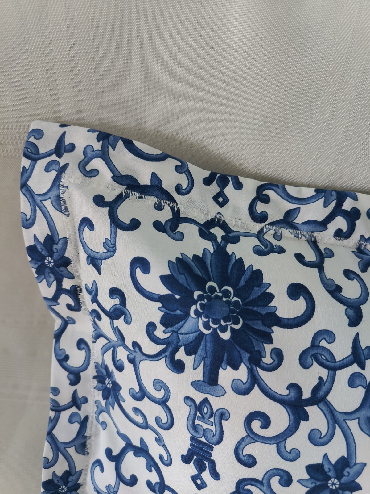 1 RALPH LAUREN PORCELAIN ROSETTE BLUE TOSS PILLOW Sham 12x16 inch New gallery