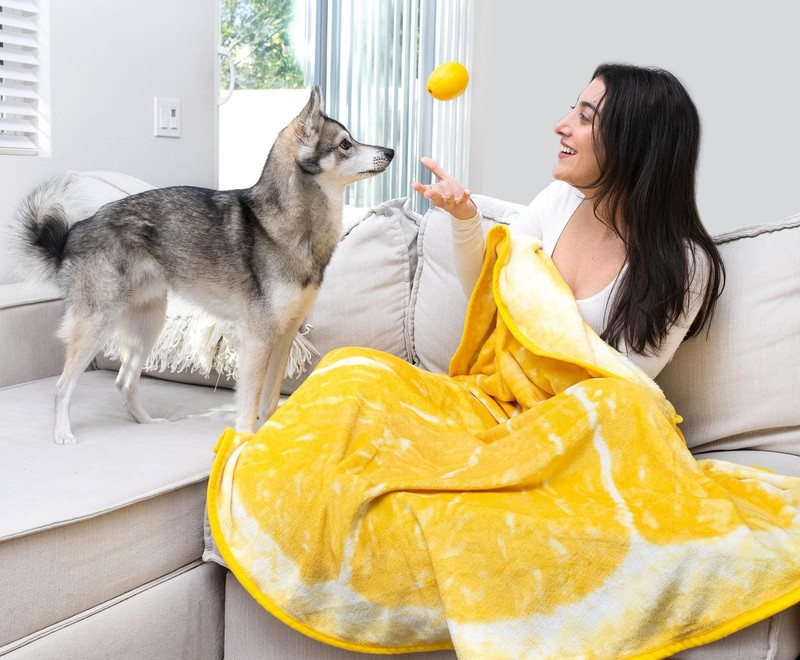 Lemon Slice Round Fleece Throw Blanket | 60 Inches gallery