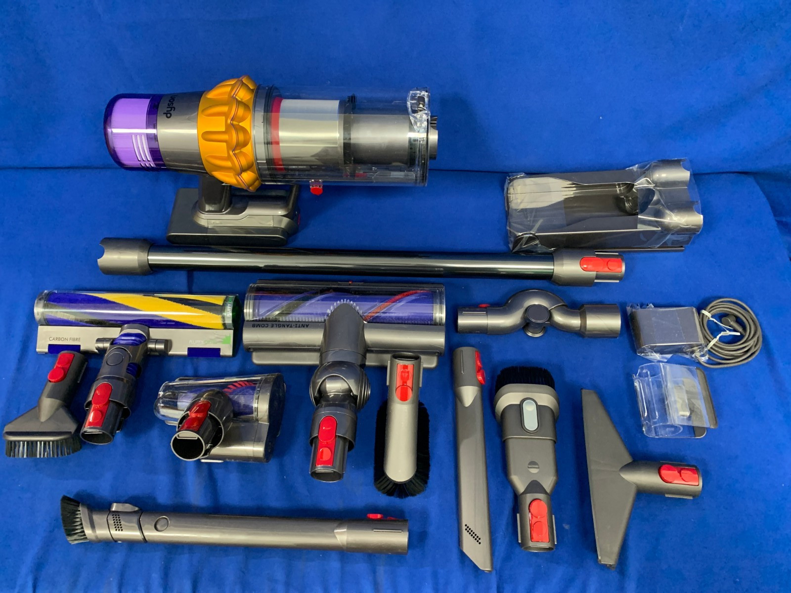 Dyson V15 Detect Total Clean Extra Yellow/Nickel Refurbished gallery