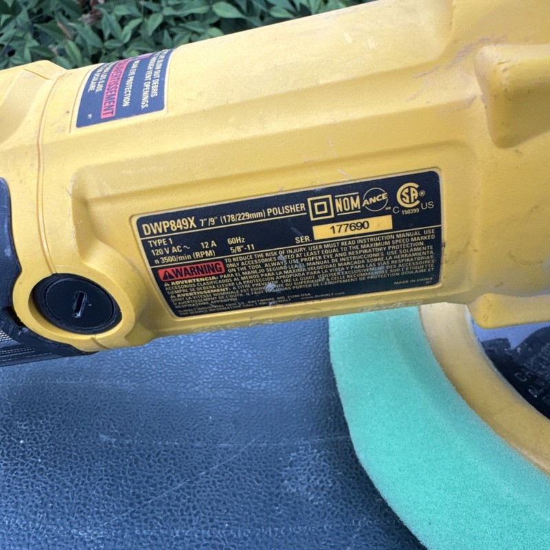 DEWALT Buffer Polisher, 7”-9”, 12 amp, Variable Speed Dial 0-3,500 RPM’s DWP849X gallery