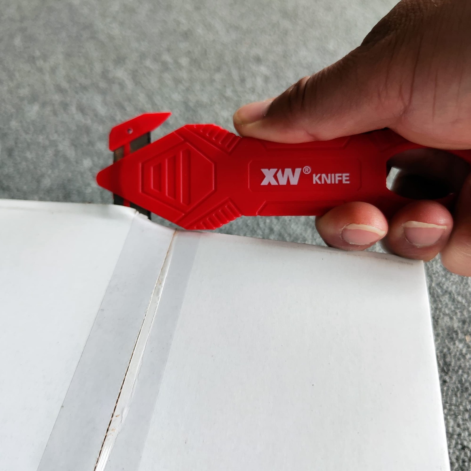 XW Safety Box Cutter, Carton and Package Opener of Assorted Colors, Red, Blue gallery