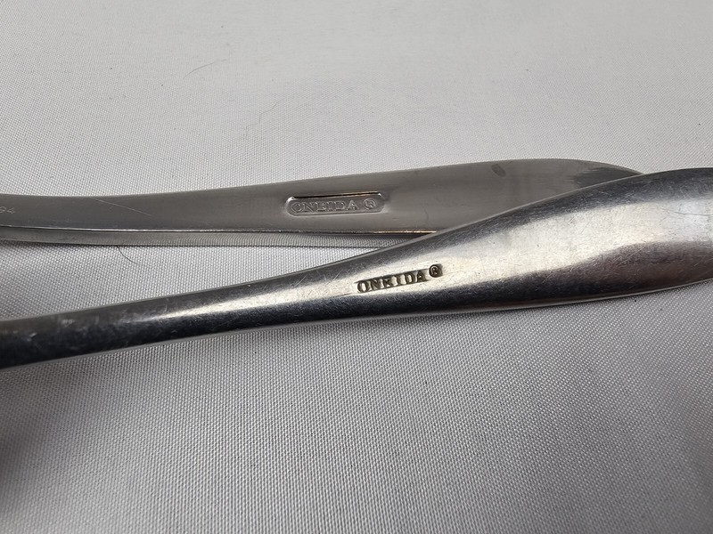 Oneida MOONCREST Stainless Flatware SET OF 16 PIECES Knife Spoon Fork gallery