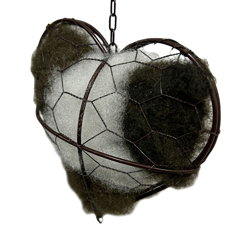 Heart-Shaped Bird Nesting Material Station Reusable Birds Nests Material Holder gallery