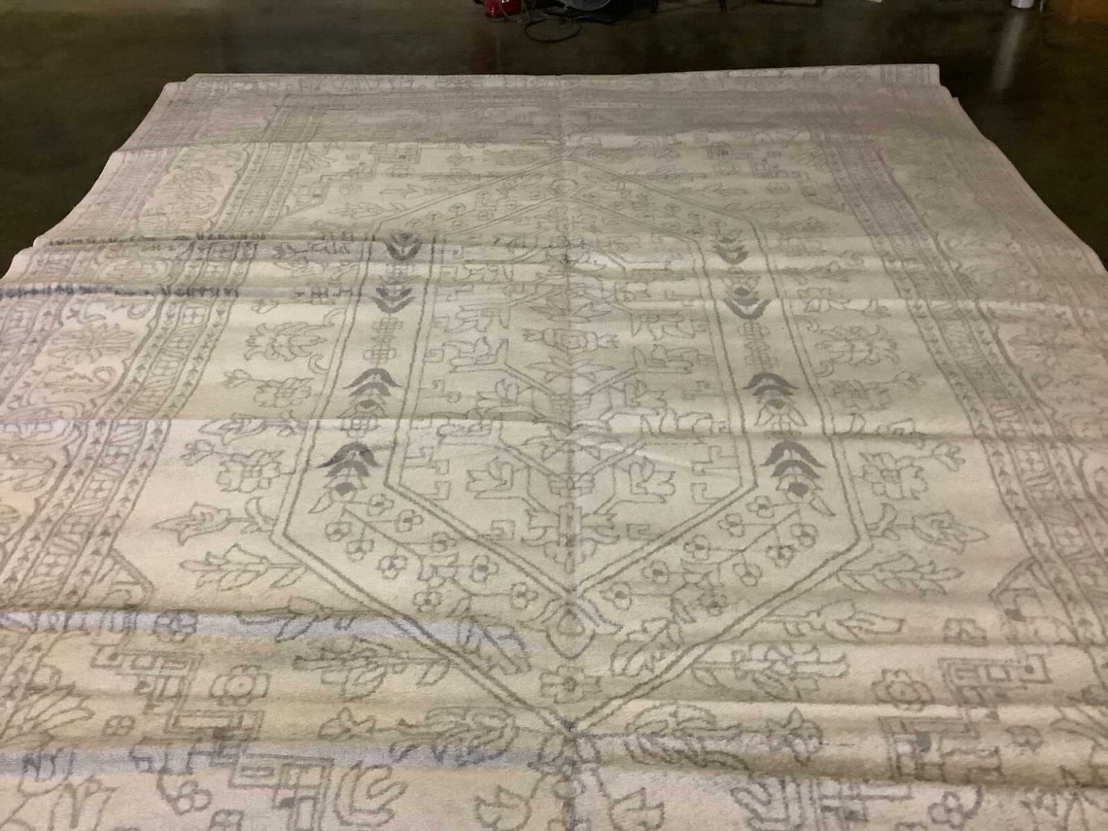IVORY / SILVER 12'-0" x 18'-0" Flaw in Rug Reduced Price 1172669652 ADR108B-1218 gallery