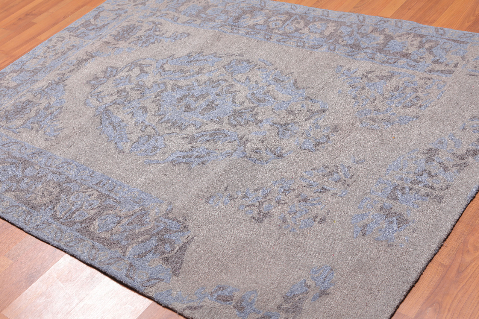 5'3" x 7'5" Handmade Erased pattern Wool Loop & Cut pile Area Rug AOR9847 Taupe gallery
