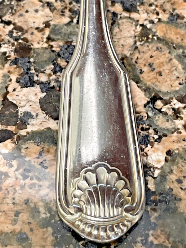 Oneida CLASSIC SHELL Stainless CUBE Silverware Flatware YOUR CHOICE gallery