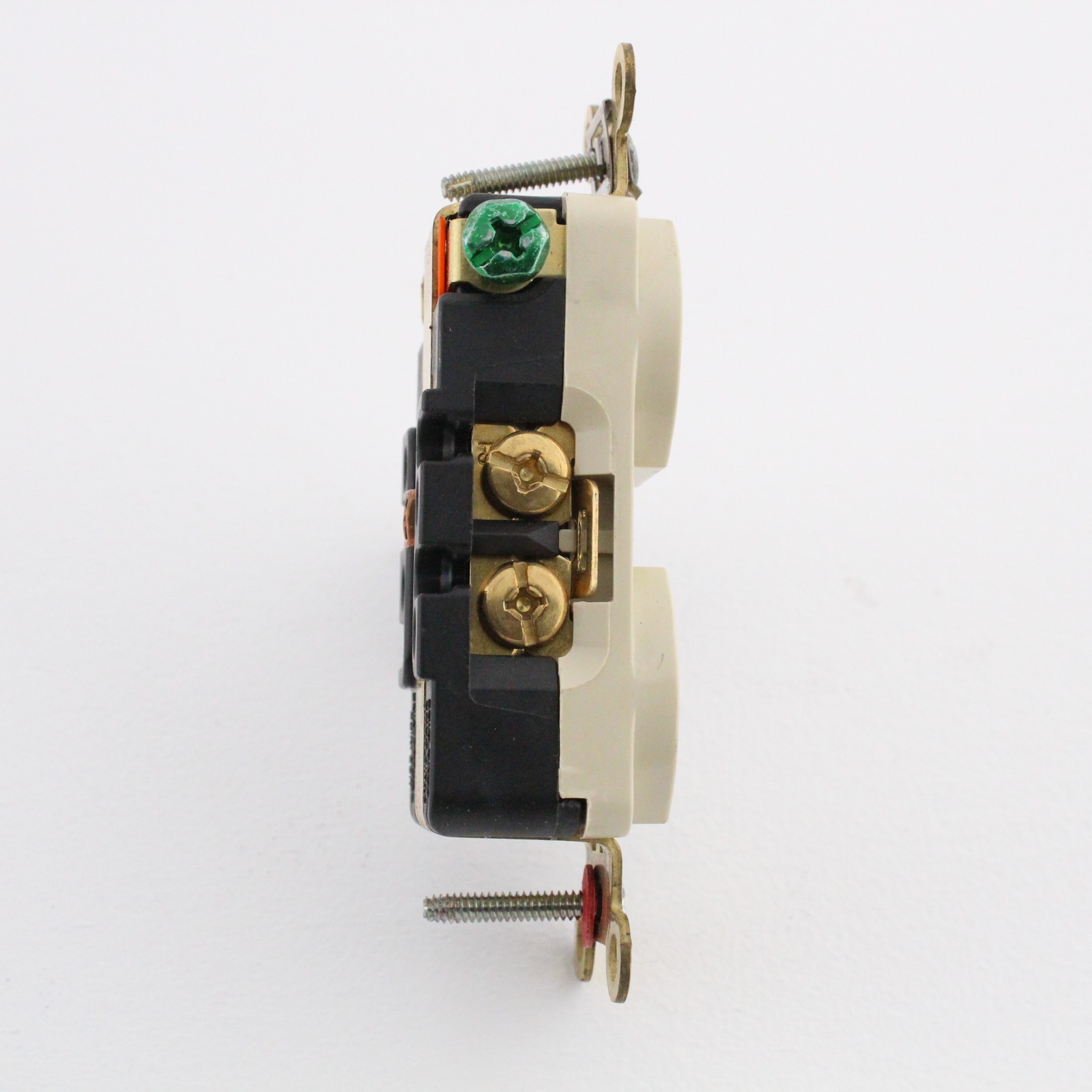 Hubbell Ivory Weather Resistant ISOLATED GROUND Receptacle Outlet 15A IG5262IWR gallery