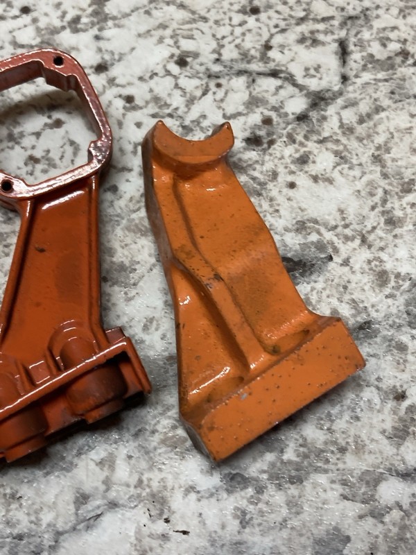 Echo Support Brackets CS601 and Other Models - Unknown Part Numbers gallery