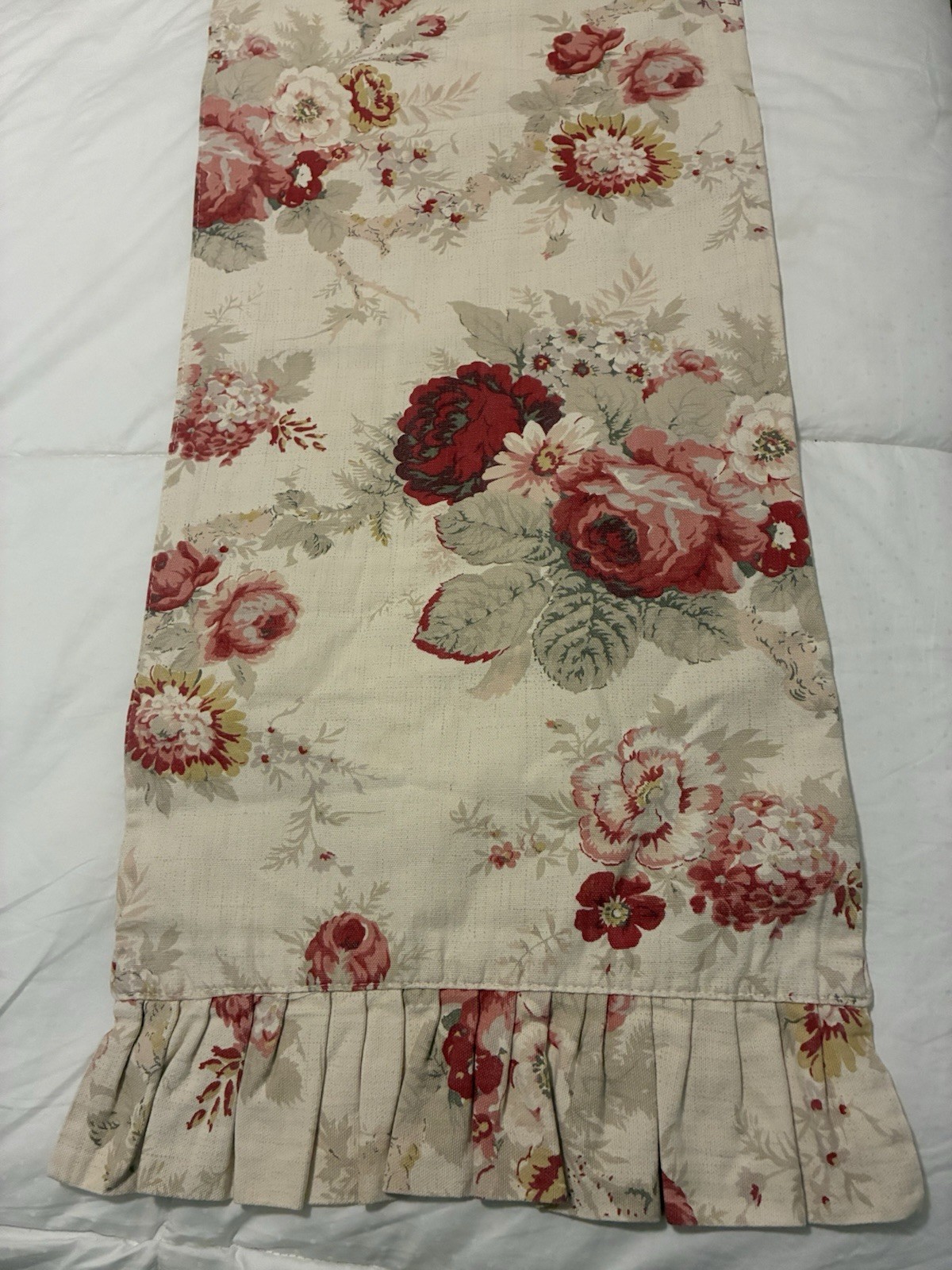 Waverly TABLE RUNNER Floral Norfolk Rose Red Green Cotton Ruffled VINTAGE 14x70 gallery