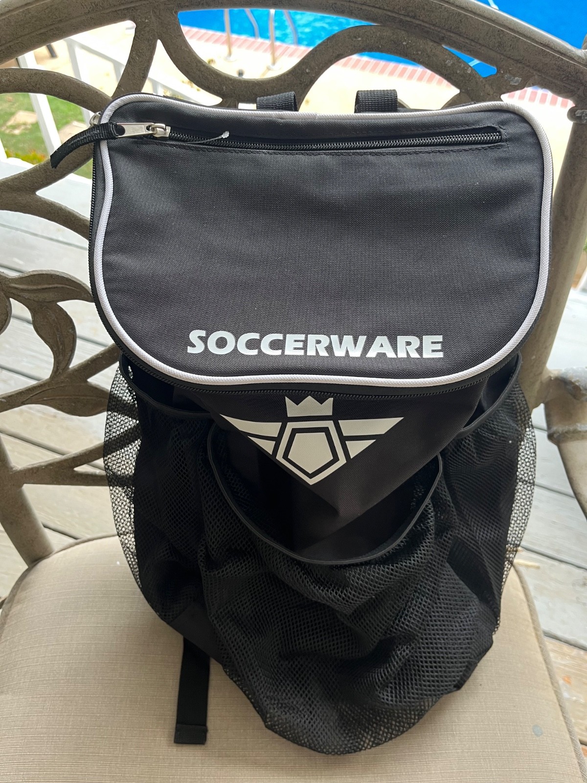 Soccerware black back pack excellent condition! Many pockets! 2