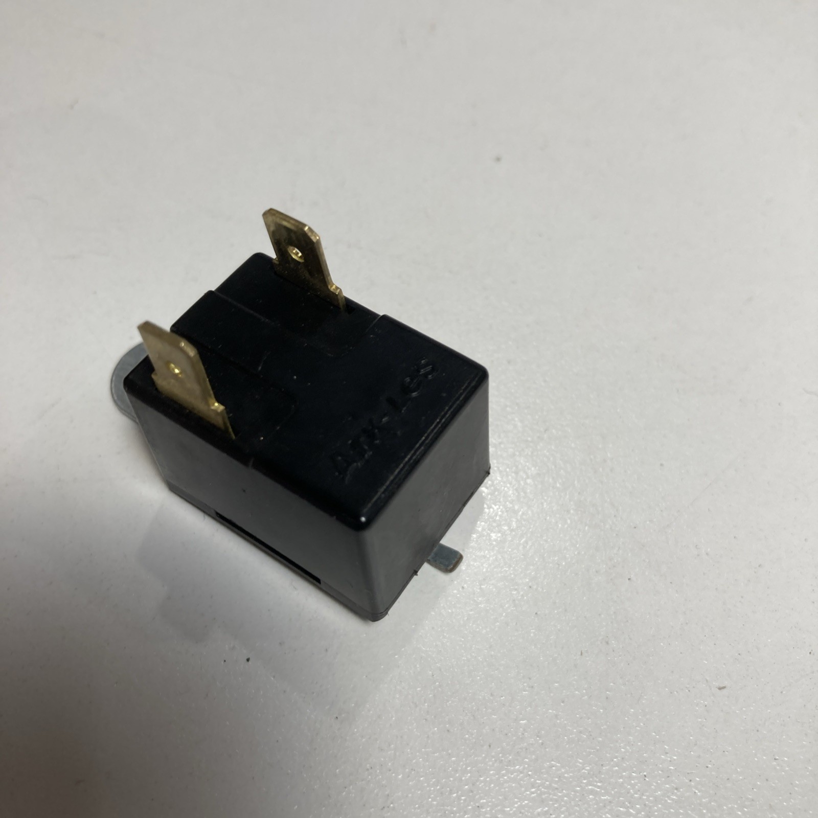 MEDC200XW3 Maytag Dryer Replacement Parts Buzzer 694419 gallery