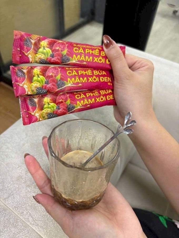 Blackburn Coffee 15 packets Per Box - Ca Phe Bua Mam Xoi Den - Moi Hop Co 15 Goi gallery