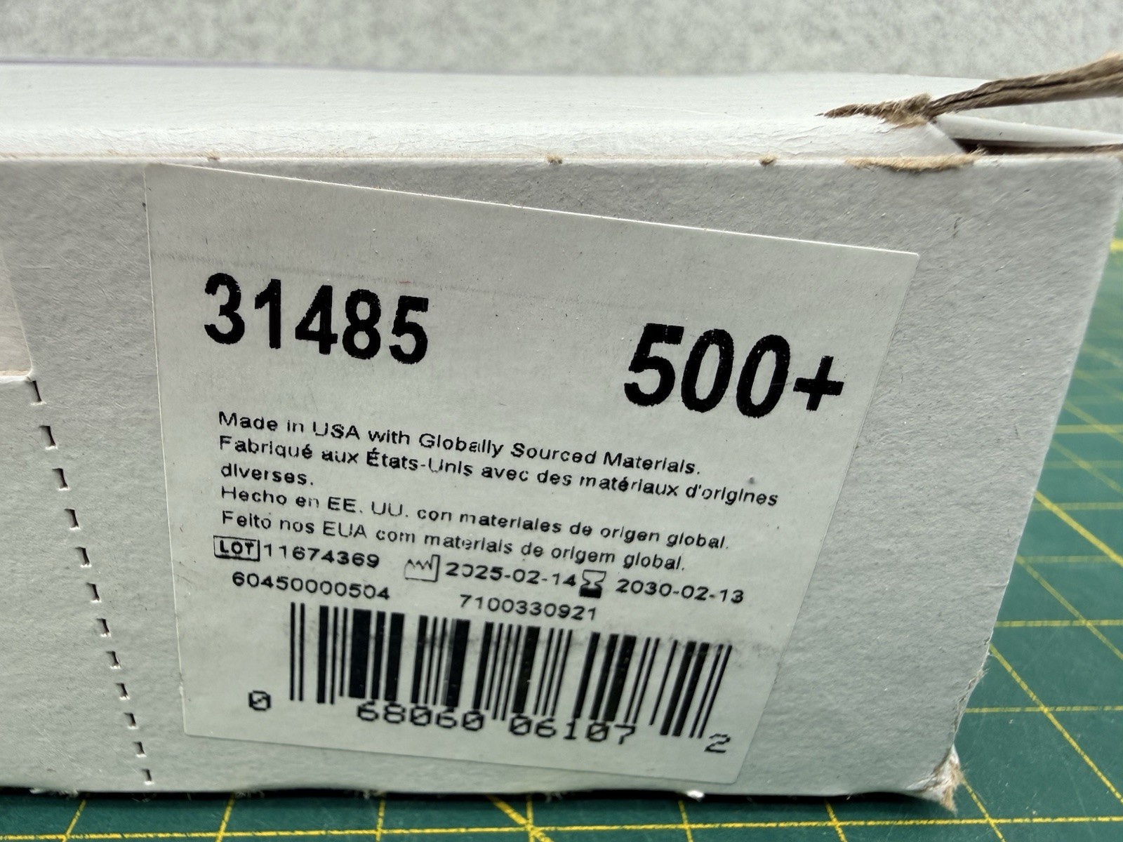 3M 31485 Cubitron II Hookit Clean Sanding Abrasive 6" Disc, 500+ Grade, 50/Box gallery