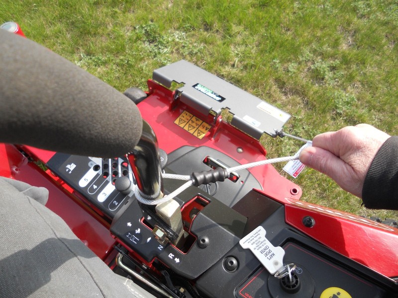 Speedtrap® Chute Blocker Toro® Titan® HD 1500/2000/2500 48/52/60 30 sec install! gallery