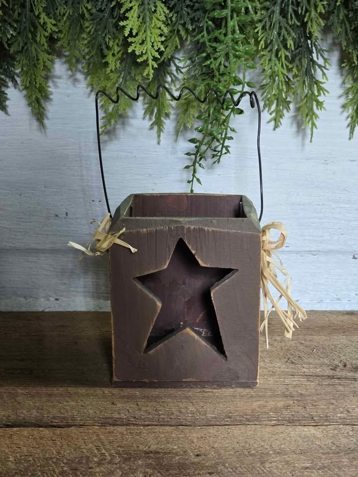 Primitive Green Brown Distressed Wood Star Cutout Candle Holder Farmhouse Decor gallery