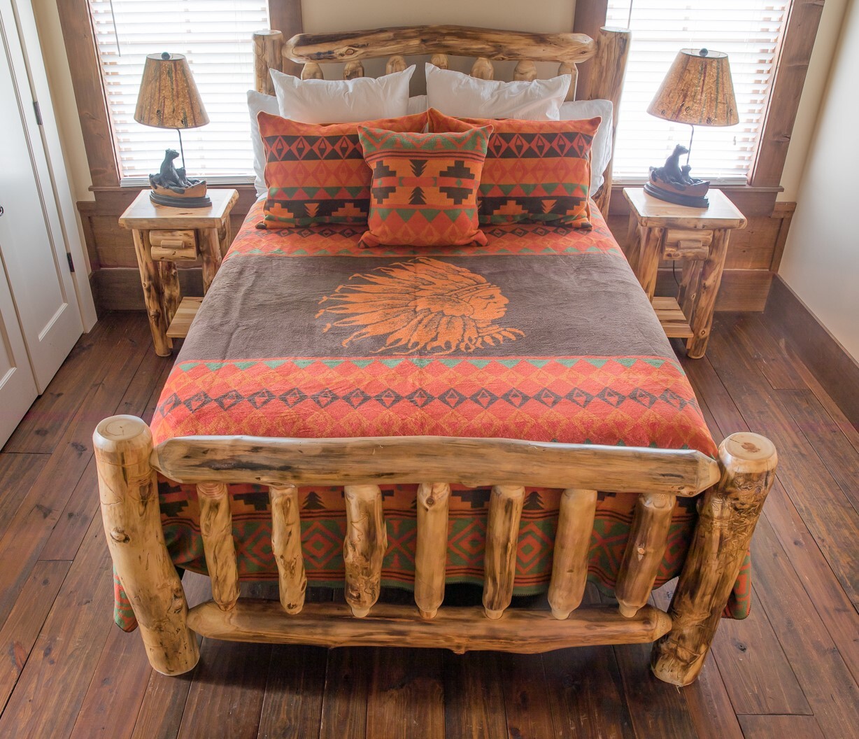 Beacon Blanket Southwestern Chief Henry Native American Design Premium Throw gallery
