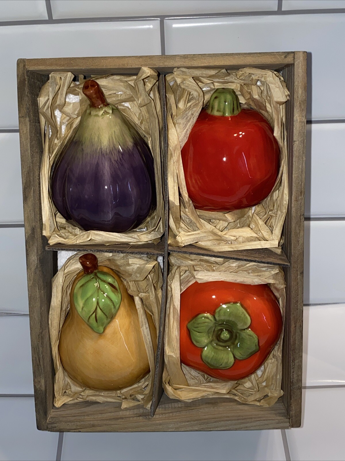 Smith & Hawkens Earthenware Figurines Ceramic Fruit Veg 4 Pc Set Wooden Box Fall gallery